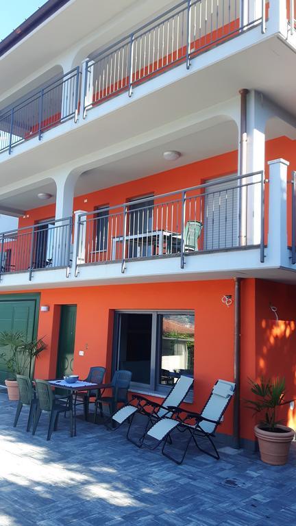 Casa Elena 1 Apartment Germignaga ภายนอก รูปภาพ