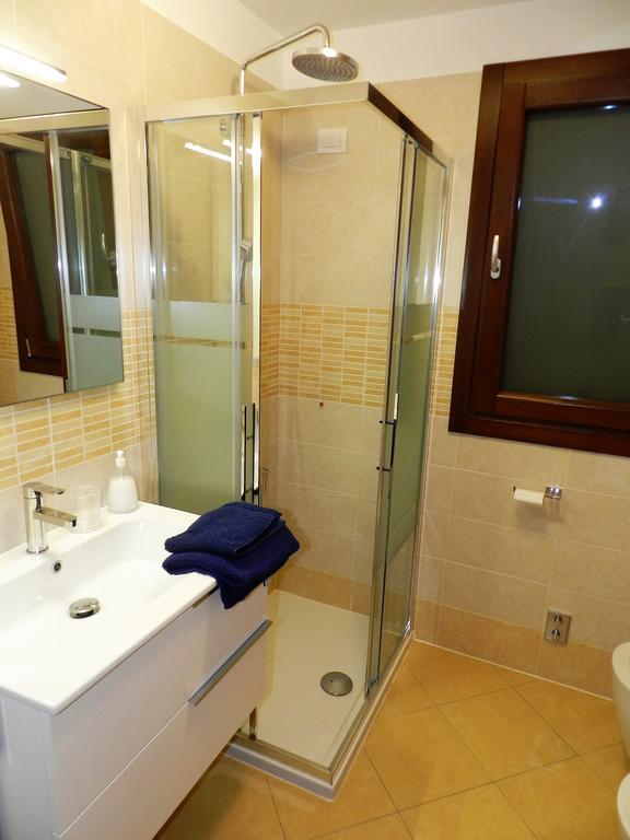 Casa Elena 1 Apartment Germignaga ภายนอก รูปภาพ